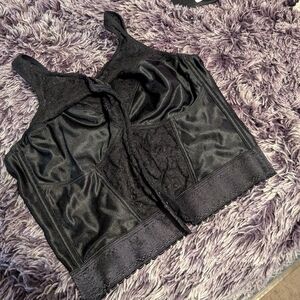 Exquisite Form longline front-closure posture bra in black